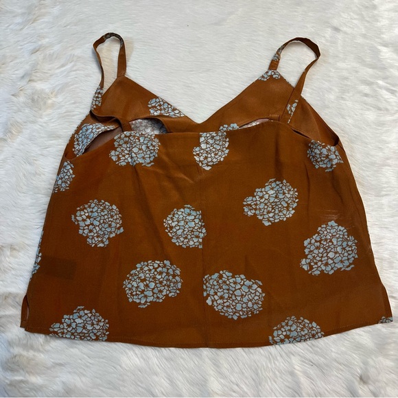 No. 6 100% silk tank with floral pattern size small - Picture 5 of 7